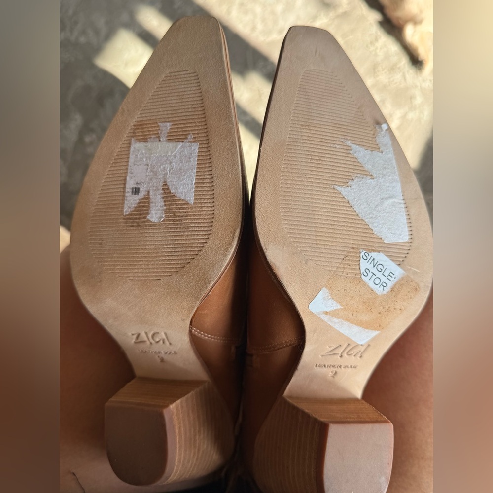 ZIGI Finlandia Fringe Tan Leather Boots NWOT- size 9 - Picture 10 of 16